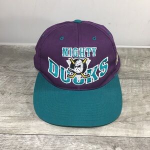 Vintage 1990s Anaheim Mighty Ducks NHL Adjustable Snapback by G Cap Hat Purple